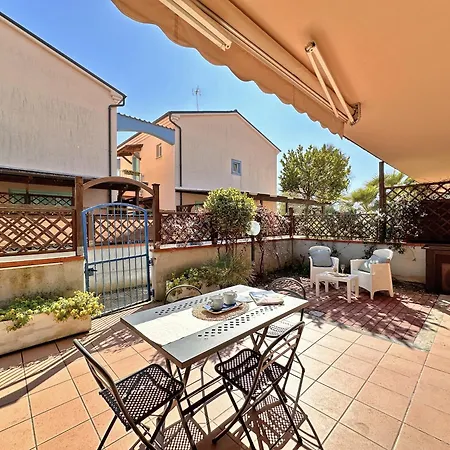 Apartment 128 - Bilocale A Al Villaggio Rosa Con Portico E Giardino, Climatizzato - Inclusa Nel Prezzo